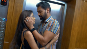 Read more about the article AbhiGya Romance in Lift – Kumkum Bhagya 28 July 2020 Episode Written