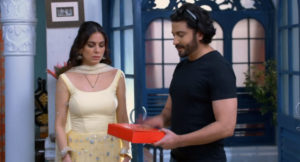 Read more about the article Karan Gives Marriage Invitation to Preeta – Kundali Bhagya 27 July 2020 Episode Written