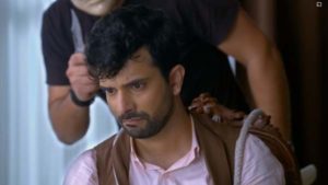 Read more about the article Prithvi Forces Rishabh to Sign Property Papers – Kundali Bhagya 14 July 2020 Episode Written