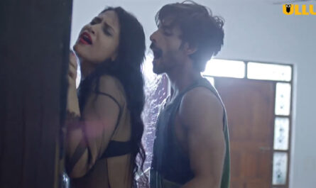 Ullu Web Series Woodpecker Episode 7 Nandini getting romanced by her boyfriend lucky