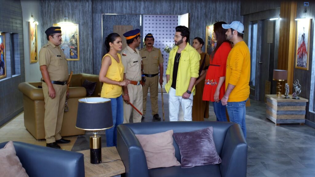 Kundali Bhagya Episode 28 April 2021 Written – Karan saves Srishti from getting arrested