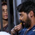 Today’s Kumkum Bhagya Episode 22 April 2021 Written – Pragya brings breakfast  for Abhi in jail