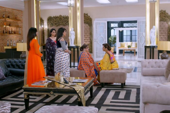Today’s Kundali Bhagya Episode 22 April 2021 Written – Sarla asks Rakhi for help