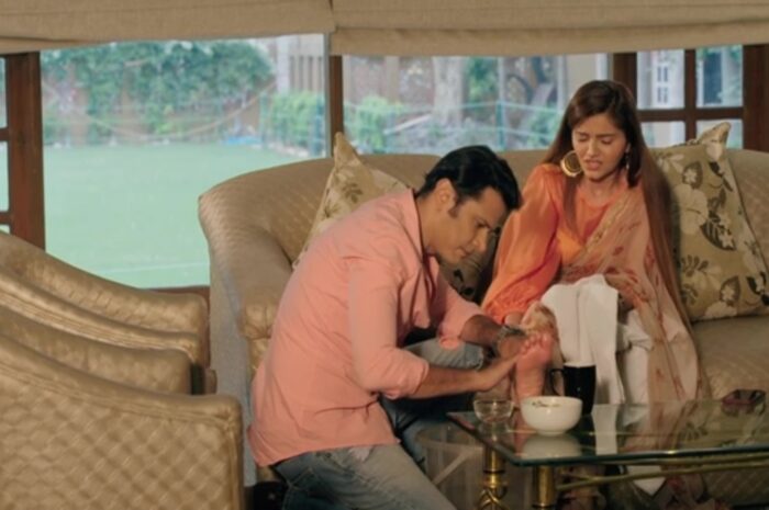 Shakti Astitva Ke Ehsaas Ki Episode 24 April 2021 Written – Harman takes care of Soumya’s feet