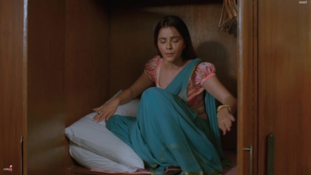 Shakti Astitva Ke Ehsaas Ki Episode 30 April 2021 Written – Soumya escapes Harman’s room