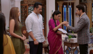 Read more about the article Anupama Episode 15 September 2021 Written Update – Anuj Kapadia offers equal partnership to Anupama