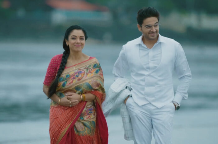 Anupamaa 28 Sept 2021 Written Updates – Anupama enjoys at the beach