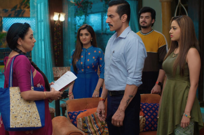 Anupama Episode 17 September 2021 Written Update – Anupama signs the contract papers