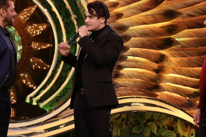 Bigg Boss 15 Grand Premiere Night 1 Written Updates, Contestants Introductions, Salman Khan’s Masti and More Details