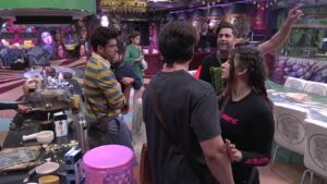 Read more about the article Bigg Boss 15 Spoilers 27 October 2021 Written Updates – Ieshaan vs Rajiv fight, Jay’s team tortures Tejasswi’s team