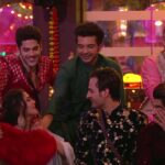 Bigg Boss 15 Weekend Ka Vaar 31 October 2021 Written Updates – Karan gives heart to Tejasswi, Akasa gets evicted