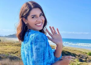 Read more about the article Sanjana Ganesan (Jasprit Bumrah’s wife) hot Pics, Wiki Profile, Bio, Age, Height, Body Measurements, and More