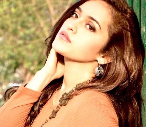 Prajakta Dusane Hot Pics & Stills, Wiki Profile, Bio, Age, Height, Web Series list, Boyfriend and Net Worth