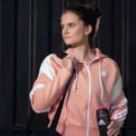 Female Cricketer Laura Wolvaardt Hot Pics, Wiki, Age, Bio, Height, Boyfriend Name, and More Details