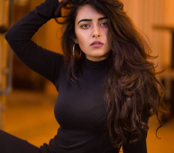 Indian model Jinal Joshi Hot Pics & Stills, Wiki, Bio, Age, Height, Body Stats, and more info