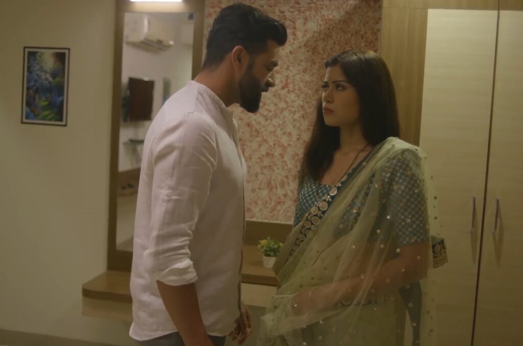 Ullu Web Series Jaal (Part 1) Episode 3 Written Update with Vijay & Nidhi Hot Scenes Details