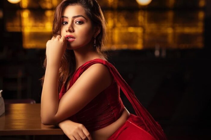 Indian model Simran Kaur (Symrann K) Hot Pics & Stills, Wiki, Bio, Age, Height, Boyfriend Name, Body Stats