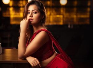 Read more about the article Indian model Simran Kaur (Symrann K) Hot Pics & Stills, Wiki, Bio, Age, Height, Boyfriend Name, Body Stats