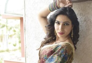 Read more about the article Indian Actress Maahi Khan Hot Pics, Wiki, Bio, Height, Age, Boyfriend, Web Series list, Body Stats