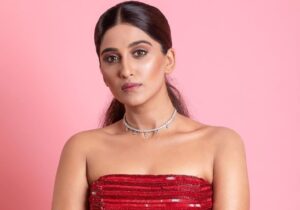 Read more about the article Bigg Boss 16 Contestant Nimrit Kaur Ahluwalia Hot Stills, Wiki, Age, Bio, Height, Boyfriend, Body Stats