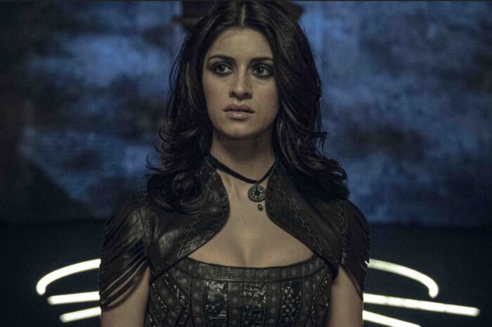 British Actress Anya Chalotra (Witcher Yennefer) Hot Pics, Wiki, Age, Bio, Weight, Boyfriend, Body Stats