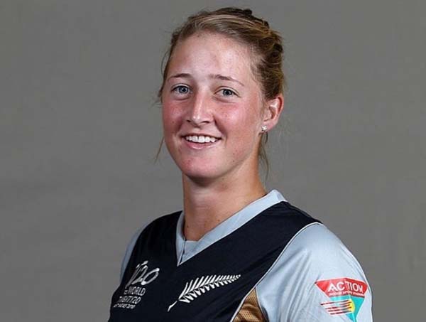 Female Cricketer Sophie Devine Hot Stills, Wiki, Age, Bio, Height, Boyfriend Name, Body Stats & More Details