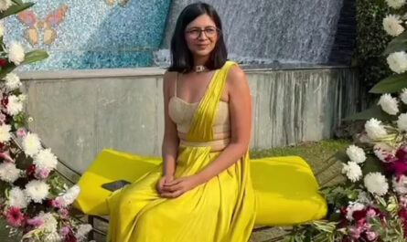 Swati Maliwal wearing a yellow saree paired with a beige blouse