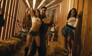 Read more about the article Stream & Download MP3 of Gallan Goriyan by Jassie Gill – Plus, Hot Pics of Elli AvrRam from Music Video Inside!