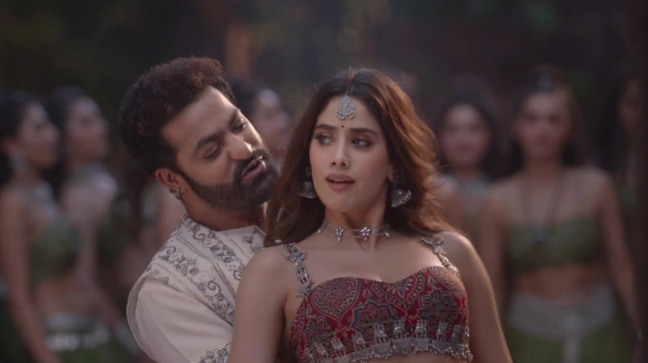 Janhvi Kapoor romancing Jr. NTR in Daavudi music video from Devara 2024 film