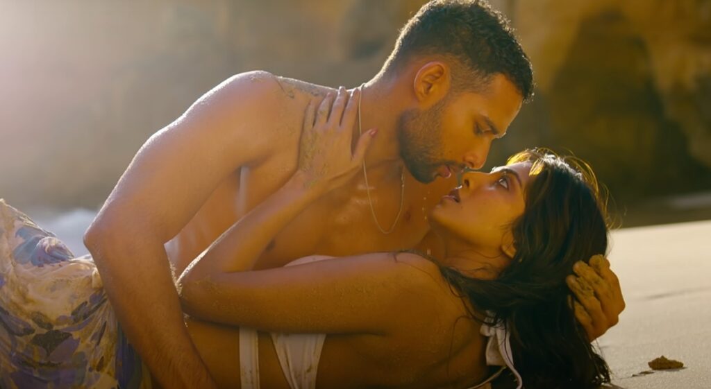 Download Saathiya Song from Yudhra (2024) in MP3 Format