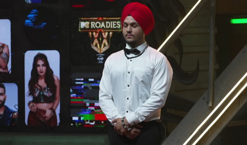 MTV Roadies Double Cross Episode 4 Manmeet Impressing the Gang leaders