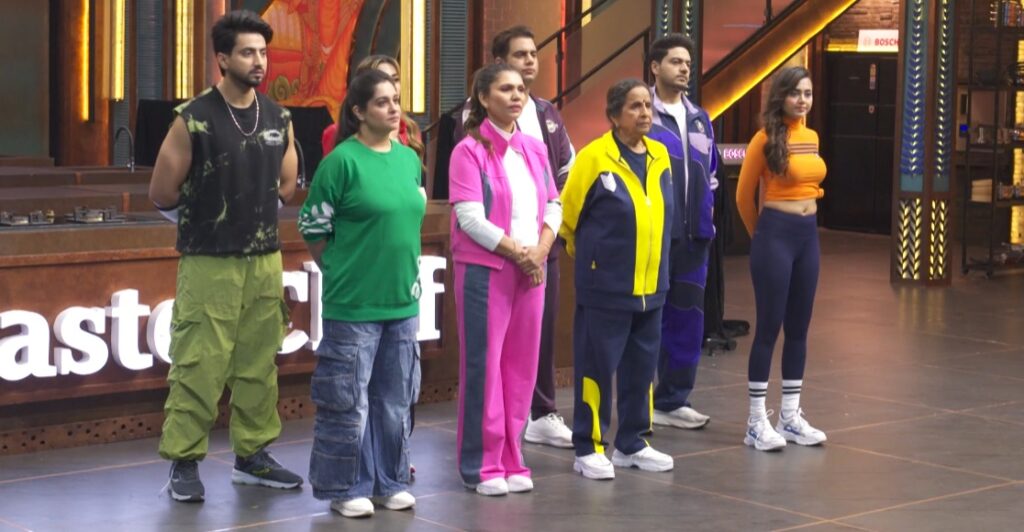 Celebrity MasterChef India Episode 23 (26 Feb 2025) All 8 Celebrity Contestant standing together during Healthy food Challenge
