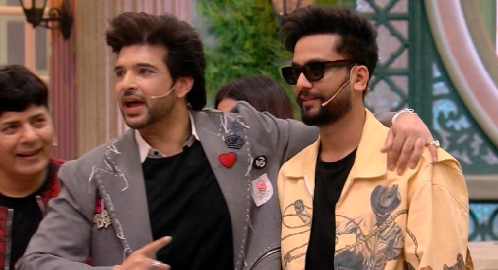 Colors TV Laughter Chefs Season 2 Episode 17 Karan Kundrra and Elvish Yadav standing together as the new pair