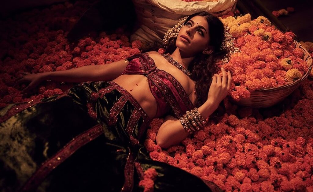 Alaya F's Khush Wedding Magazine April 2025 Photoshoot showing her navel in blouse