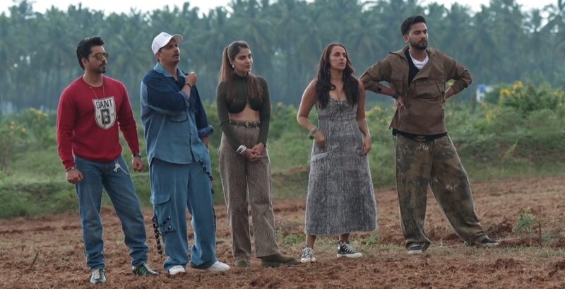 MTV Roadies Double Cross Episode 31 (26 April 2025) Gautam, Prince, Rhea, Neha, and Elvish at Task location
