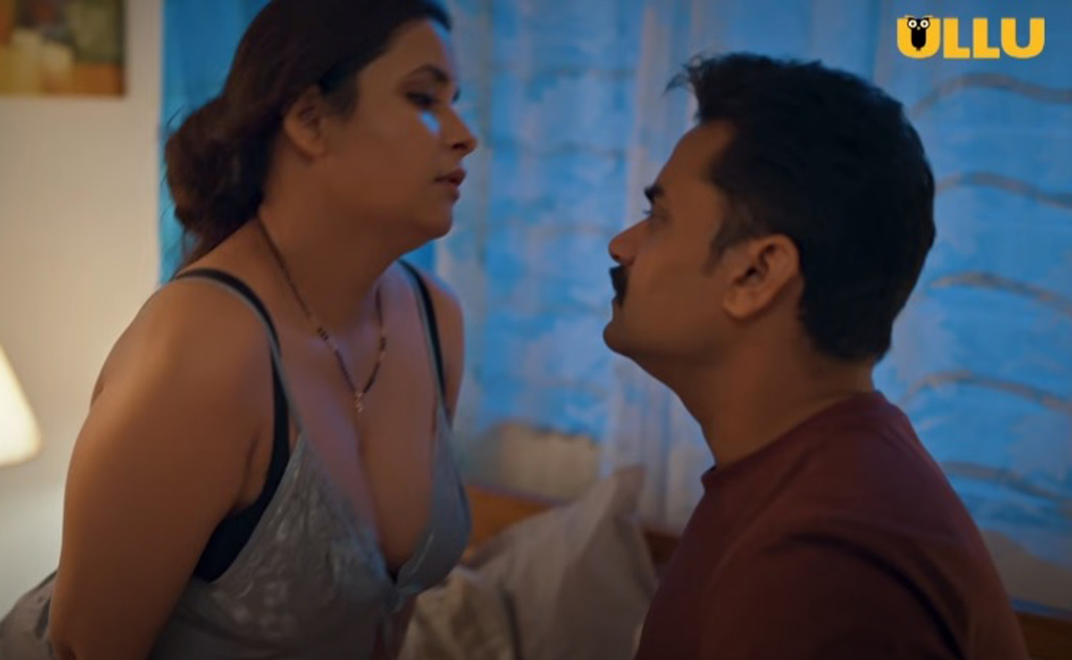 Ridhika Tiwari enjoying with her husband in Besharam ULLU Web Series 