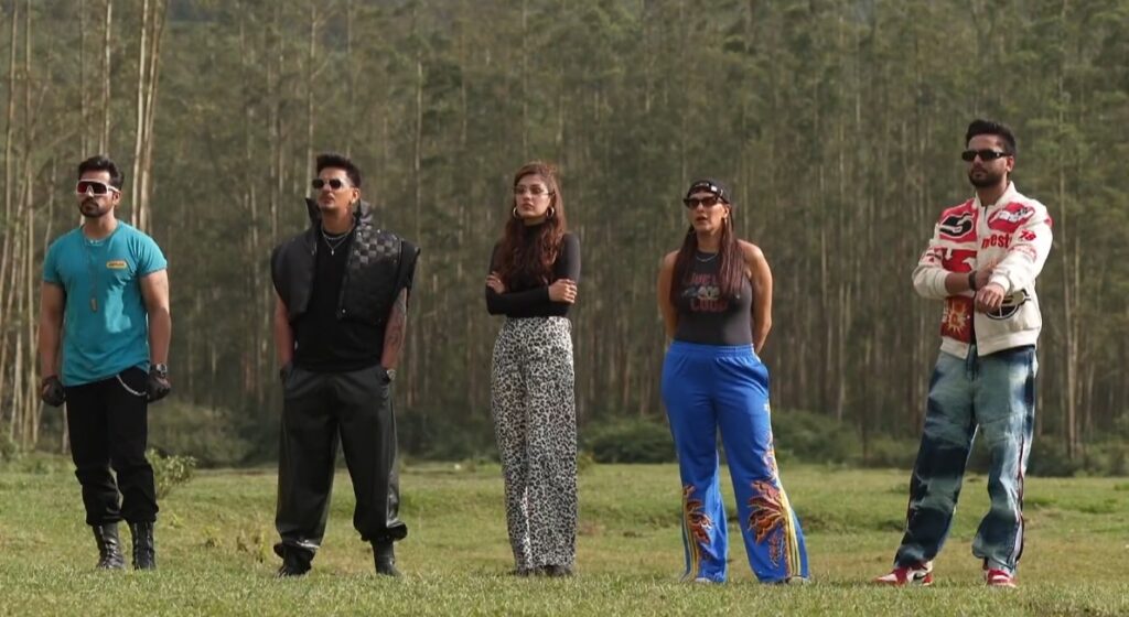 MTV Roadies Double Cross Episode 41 (31 May 2025) Gautam, Prince, Rhea, Neha, and Elvish at semi final task location