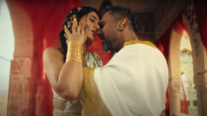 Read more about the article Check Out Nargis Fakhri Hot Pics from Teri Yaadein Song with Yo Yo Honey Singh and Grini