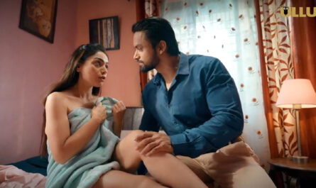Naina Chhabra hot towel romance scene in Raju Ban Gaya Gentleman (ULLU Web Series)
