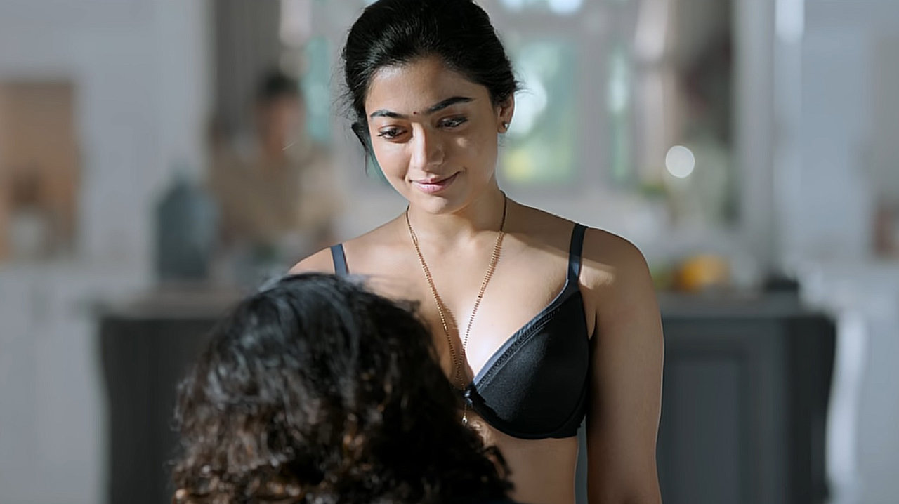 Rashmika Mandanna standing wearing only a bra in front of her husband Ranbir Kapoor in Animal movie