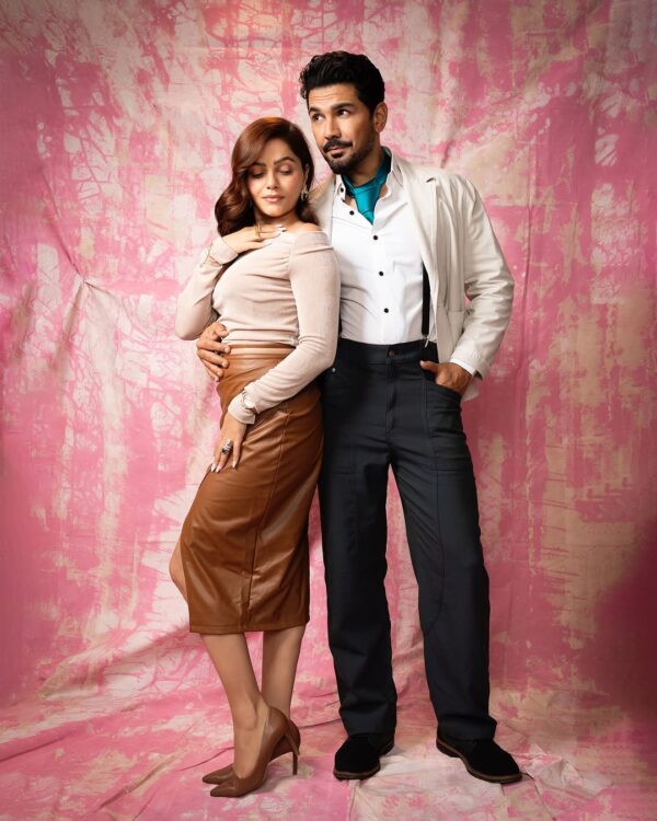 Abhinav Shukla and Rubina Dilaik posing like models