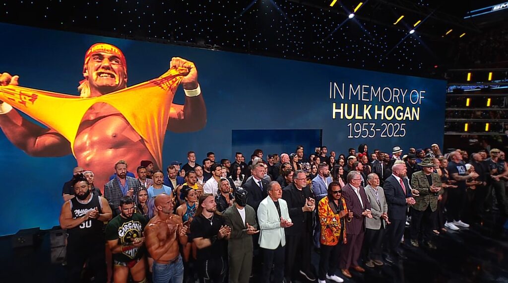 Entire SmackDown roster paying tribute to Hulk Hogan on 25 July 2025