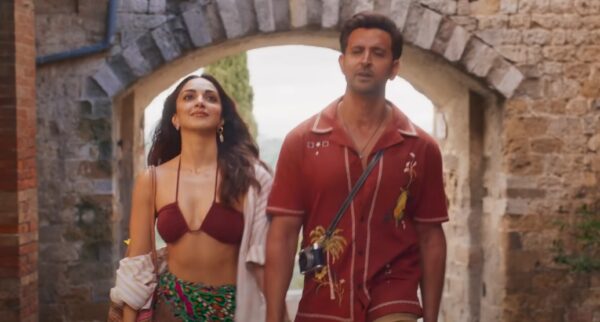 Kiaran Advani romancing Hrithik Roshan in War 2 song Aavan Jaavan