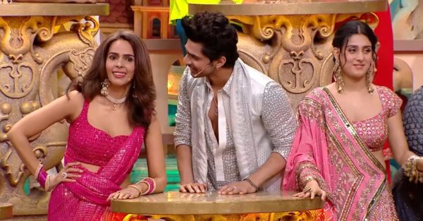 Pati Patni Aur Panga Season 1 Episode 23 Abhishek Kumar having fun with Mallika Sherawat
