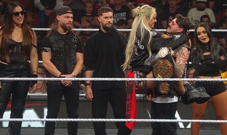 Liv Morgan making out with Dominik Mysterio on WWE Raw (December 1, 2025) episode