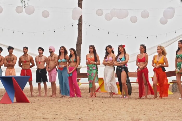 MTV Splitsvilla 16 (Pyaar Ya Paisa) EP 1: Written Update, 16 Contestants Enter, and Pick Your Love Potion Game Results