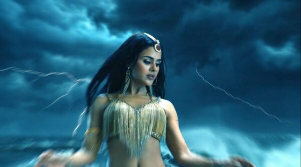 Naagin Season 7 Episode 15 Written Update Ahana in Ocean getting her power
