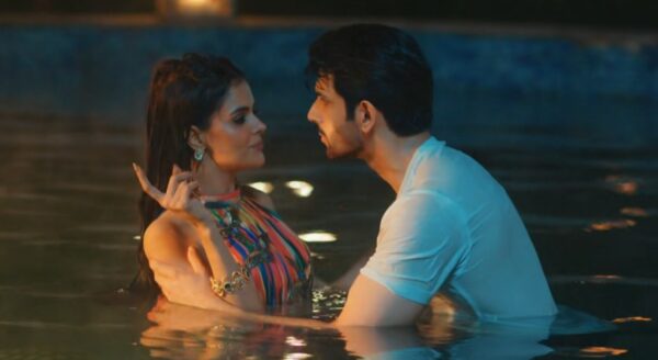 Naagin Season 7 Episode 11 Namik Paul and Priyanka Chahar Choudhary romance in swimming pool