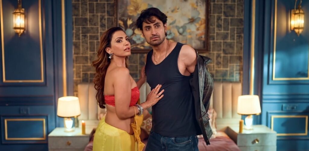 Wine (Atrangii Web Series) Ritika and Tanuj hot scene