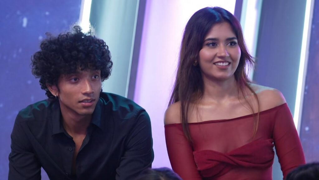 Yogesh Rawat and Akanksha Choudhary watching the Elvish Yadav video on Splitsvilla X6